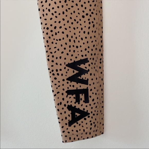 Sarah's Day X White Fox Active Speckle Leggings - Picture 12 of 16